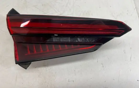 Audi A5 Tailgate rear/tail lights 8W6945093J 636531 636000