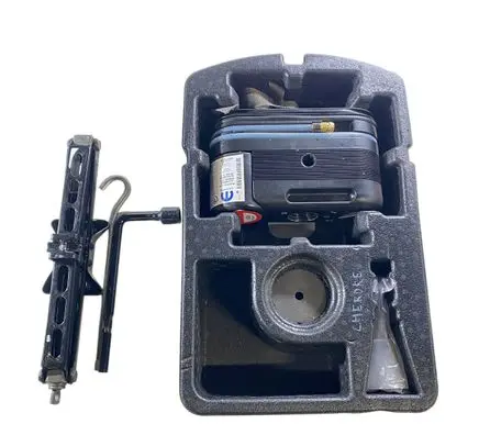 Jeep Grand Cherokee Lift Jack 68346530AB 68400709AA 05181361AE