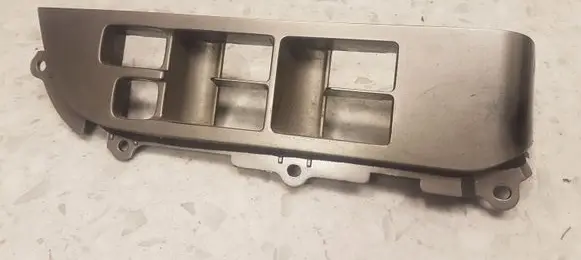 Nissan X-Trail T30 Front door window switch trim 80960EQ300X