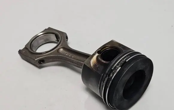 BMW 3 E90 E91 Piston with connecting rod 320411