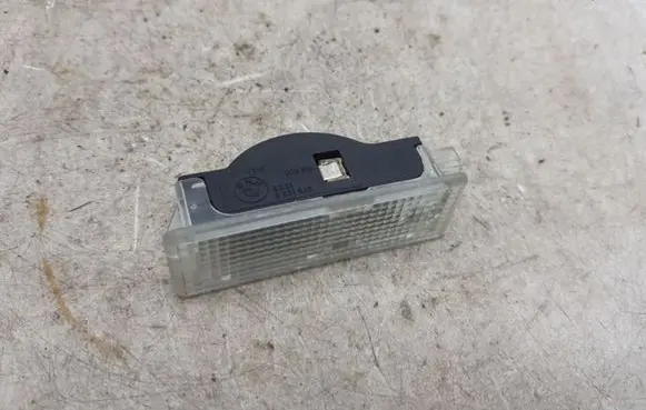 BMW 1 E81 E87 Front door interior light 8931546 63316931546