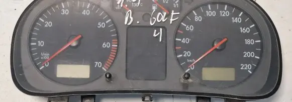 Volkswagen Golf IV Speedometer (instrument cluster) 1J0919860 110008773001