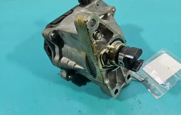 Toyota Avensis T270 Camshaft vanos timing valve 222A0-37023 IMPRK1487870