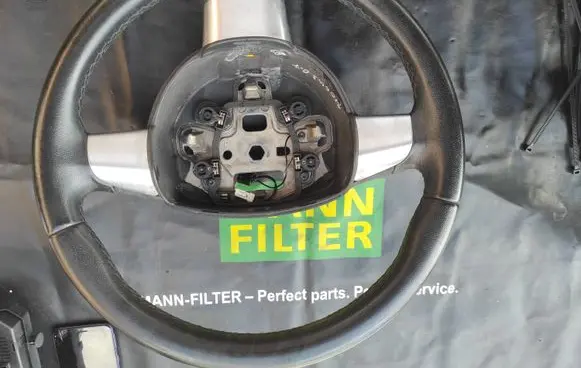 Ford Focus Steering wheel 4m51-3600-ejw