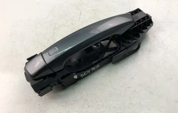 Audi A3 S3 8V Front door exterior handle 8V0837206A