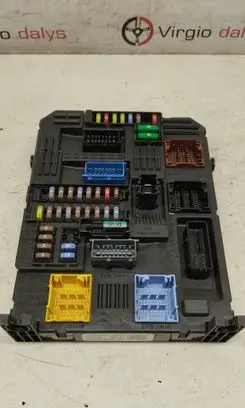 Peugeot Expert Fuse module 9819851280 2951601473 28531931