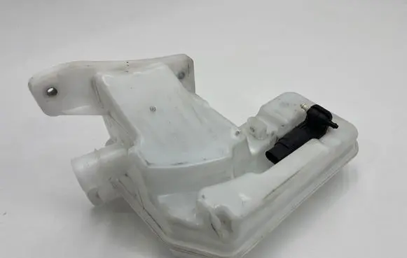 Cupra Formentor Windshield washer fluid reservoir/tank 5FF955453 5WA955453A 1K6955651