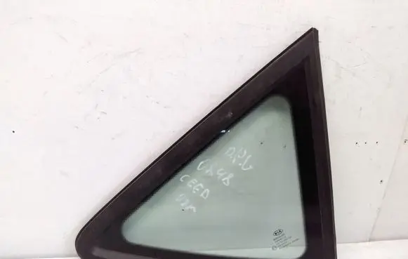 Rear side window