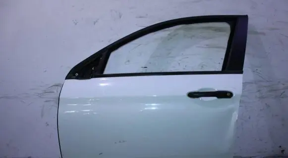 Fiat Tipo Front door