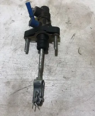 Toyota Corolla Verso AR10 Clutch slave cylinder 