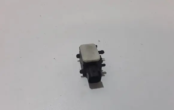 Hyundai Santa Fe Airbag deployment crash/impact sensor 9592028000