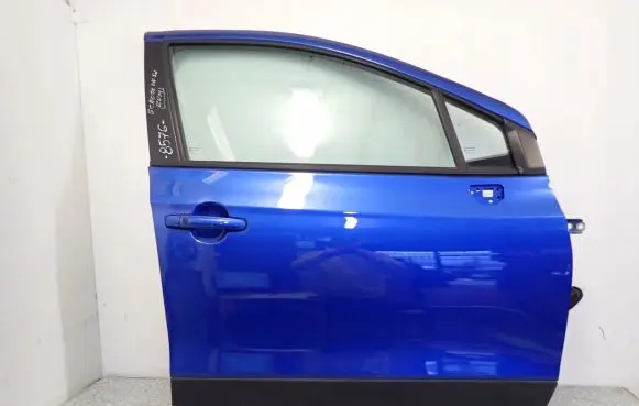 Suzuki SX4 S-Cross Front door