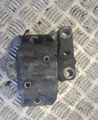 Volkswagen Golf IV Engine mount bracket 1J0199262CK