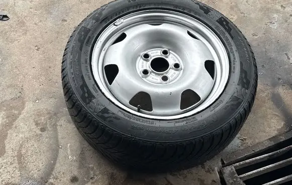 Volkswagen Multivan T5 R16 spare wheel 7H0601027B