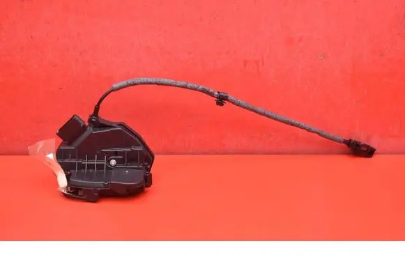 Ford Focus ST Front door lock BM5AA21813AH