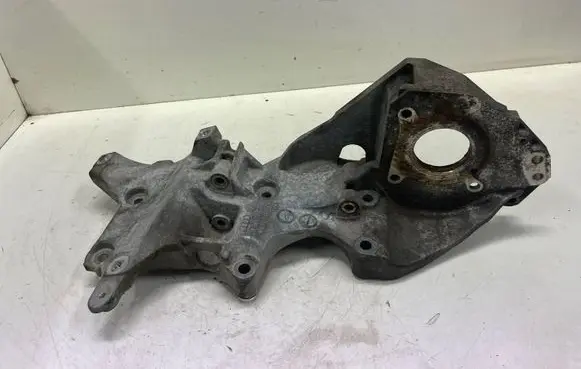 Volkswagen Golf VI Generator/alternator bracket 03L903143K