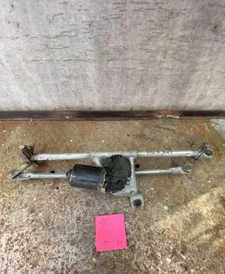 Volkswagen Polo III 6N 6N2 6NF Front wiper linkage and motor 0390241178
