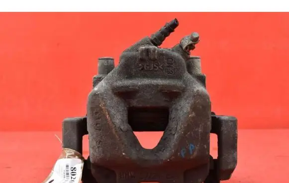 BMW 7 F01 F02 F03 F04 Front brake caliper