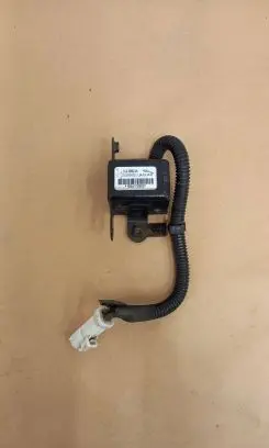 Jaguar XK8 - XKR Airbag deployment crash/impact sensor HJA9660AA AB04370902