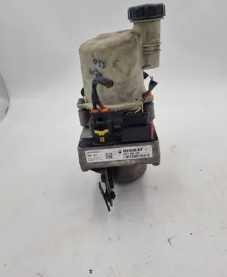 Dacia Sandero Power steering pump 491106619R