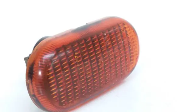 Renault Espace III Front fender indicator light 13910020 0142789 6R0142789