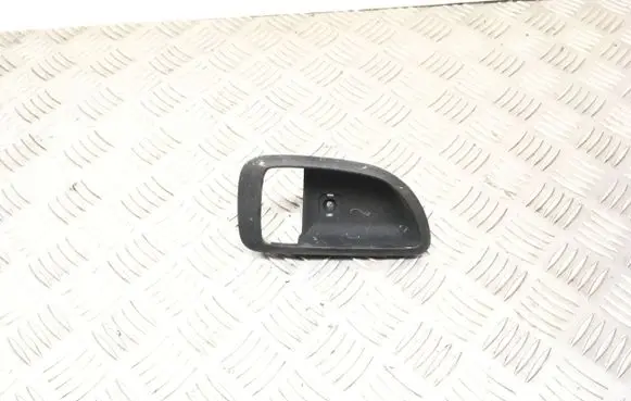 Hyundai Santa Fe Front door window switch trim 8262126000