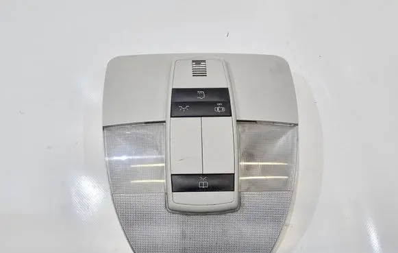 Mercedes-Benz B W245 Front seat light A169820