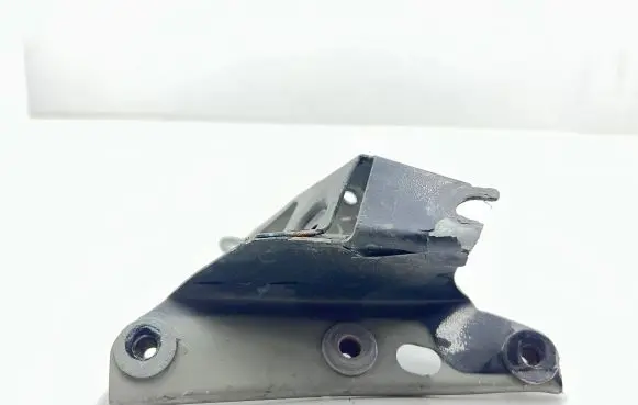 Audi A7 S7 4G Fender mounting bracket 4G8821135D DX53DZ100MB0