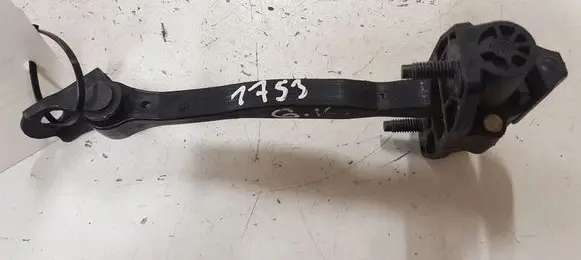 Opel Astra K Rear door check strap stopper