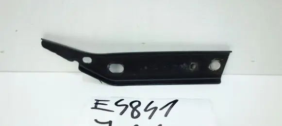 Mercedes-Benz C W204 Front bumper mounting bracket A2048810106