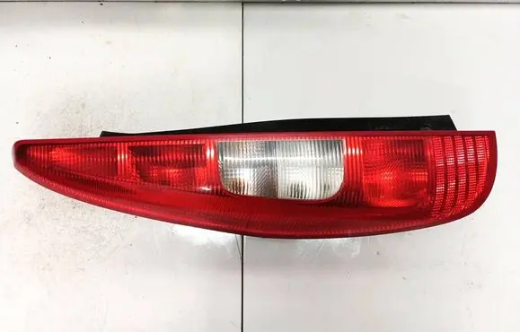 Mitsubishi Colt Rear/tail lights 8330A233