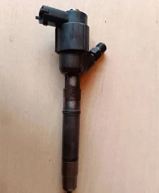 Hyundai ix35 Fuel injector 338002A800 0445110411