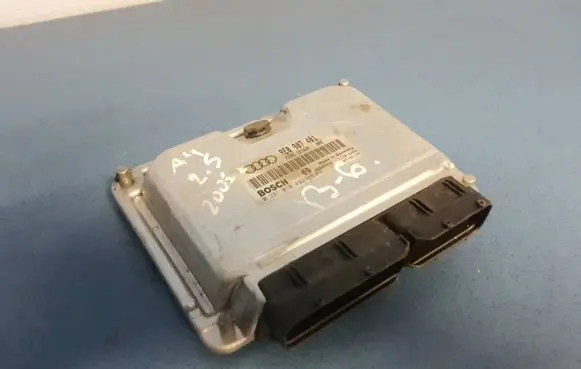 Audi A4 S4 B6 8E 8H Engine control unit/module 8E0907401 28SA5483 0281010492