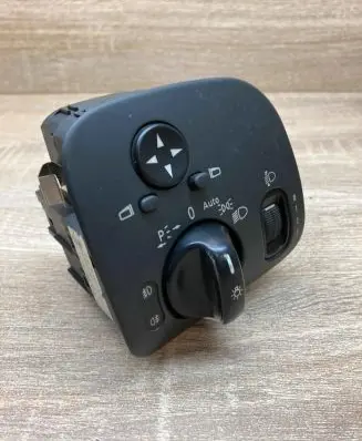Mercedes-Benz C W203 Light switch A2035450604 04058515 WithPlug