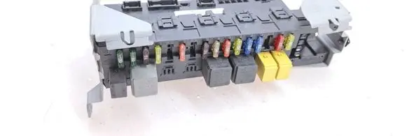 Mercedes-Benz CLS C219 Fuse module 2115455301 5DK00804727