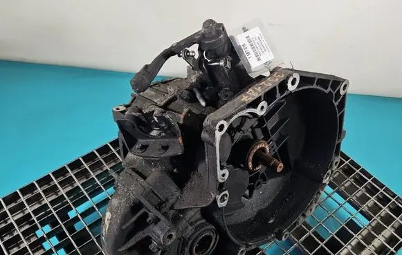 Opel Zafira B Manual 5 speed gearbox M32 IMPRK1587016