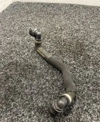 Mercedes-Benz GLC X253 C253 Engine coolant pipe/hose A2135017400