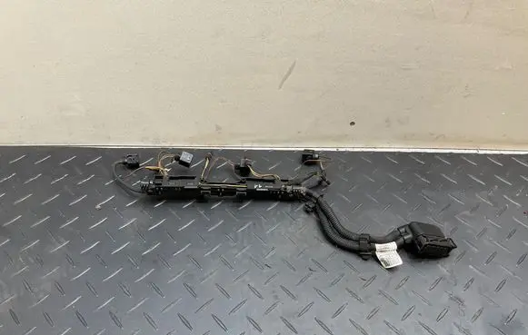 BMW 5 F10 F11 Fuel injector wires 7633262 7633261 7621083