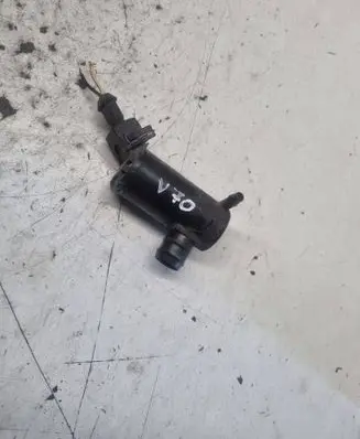 Volvo V70 Windscreen/windshield washer pump 0602103950