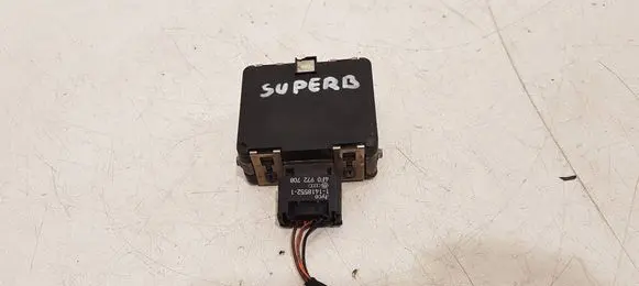 Skoda Superb B6 (3T) Distronic sensor radar 3Q0907561C 3Q0907572B 0203300598