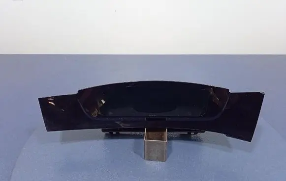 Speedometer (instrument cluster)