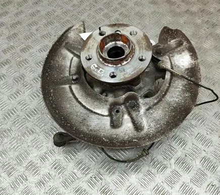 BMW iX Rear wheel hub 6890578