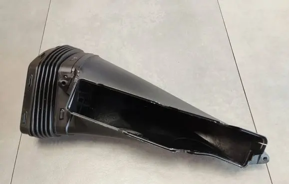 Audi A7 S7 4G Air intake duct part 4G0129624D