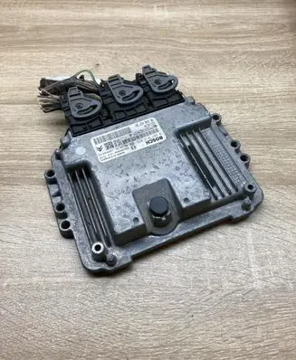 Peugeot 308 Engine control unit/module ECU 9664843780 0281013872