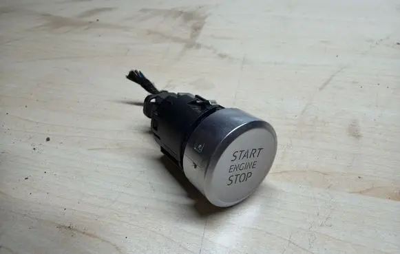 Audi A1 Engine start stop button switch 8S2905217