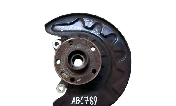 Audi A3 S3 8V Front wheel hub 5Q0407257A