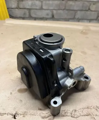 Ford Focus Oil pump CM5G6600DC 0201120043