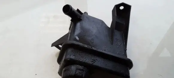Mitsubishi Space Star Power steering fluid tank/reservoir
