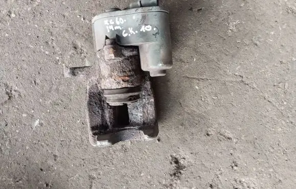 Volvo XC60 Rear brake caliper 32332594