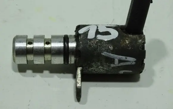 Audi A6 C7 Camshaft vanos timing valve 06H115243F